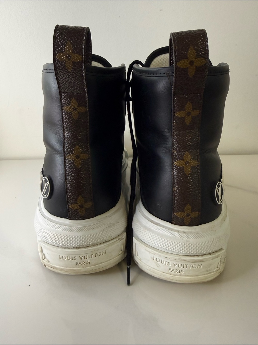 Louis Vuitton LV Squad Black Leather High Top Sneakers 39.5 - Picture 5 of 9